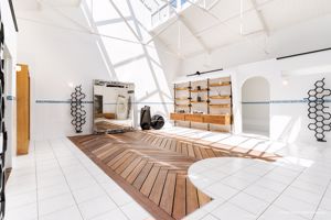 Photo 8- click for photo gallery